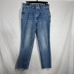 Hollister Jeans Womens‎ Waist 26 Paper Bag Waist Curvy Ultra High Rise Mom Jean